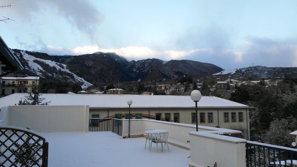 Cartoline Dall'Etna B&B Zafferana Etnea Buitenkant foto